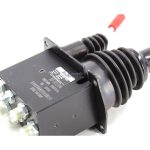 OEM/ODM 及批发：液压操纵杆 4.2 GPM 3 滑阀方向控制阀 XDF-3X 6